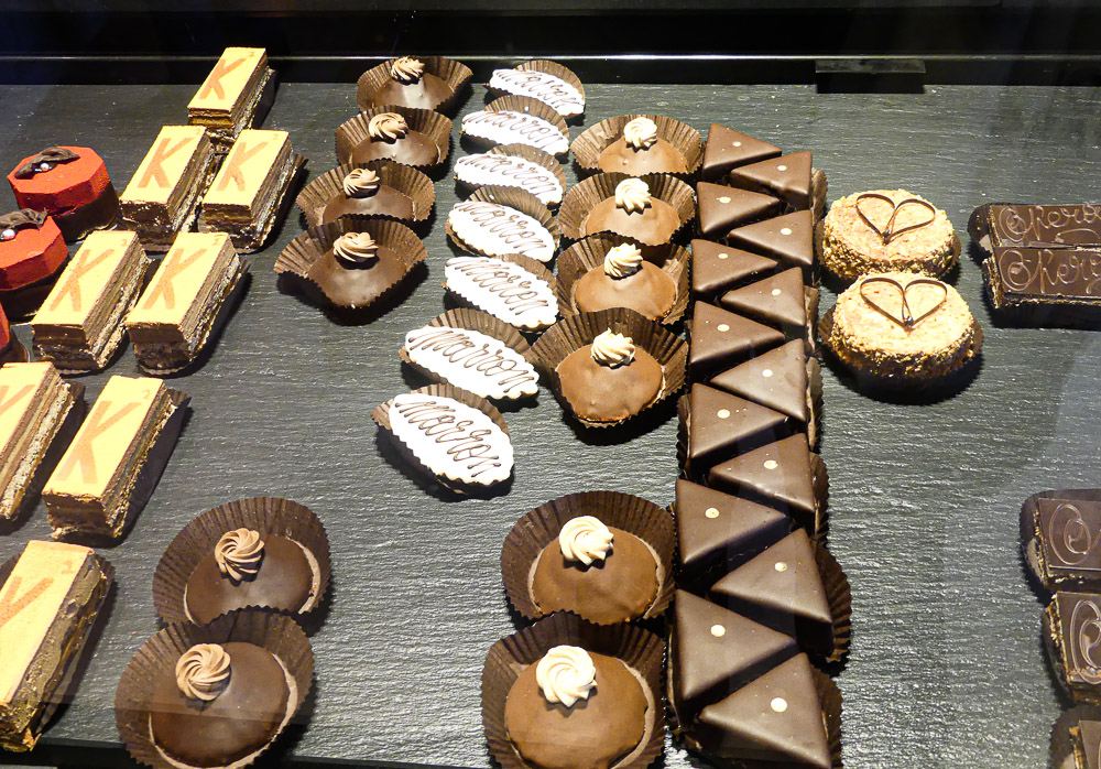 une crotte chocolat !!! - Photo de Chocolats Hirsinger, Arbois - Tripadvisor